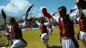 Deosei Plateau Tour
 summit ridge